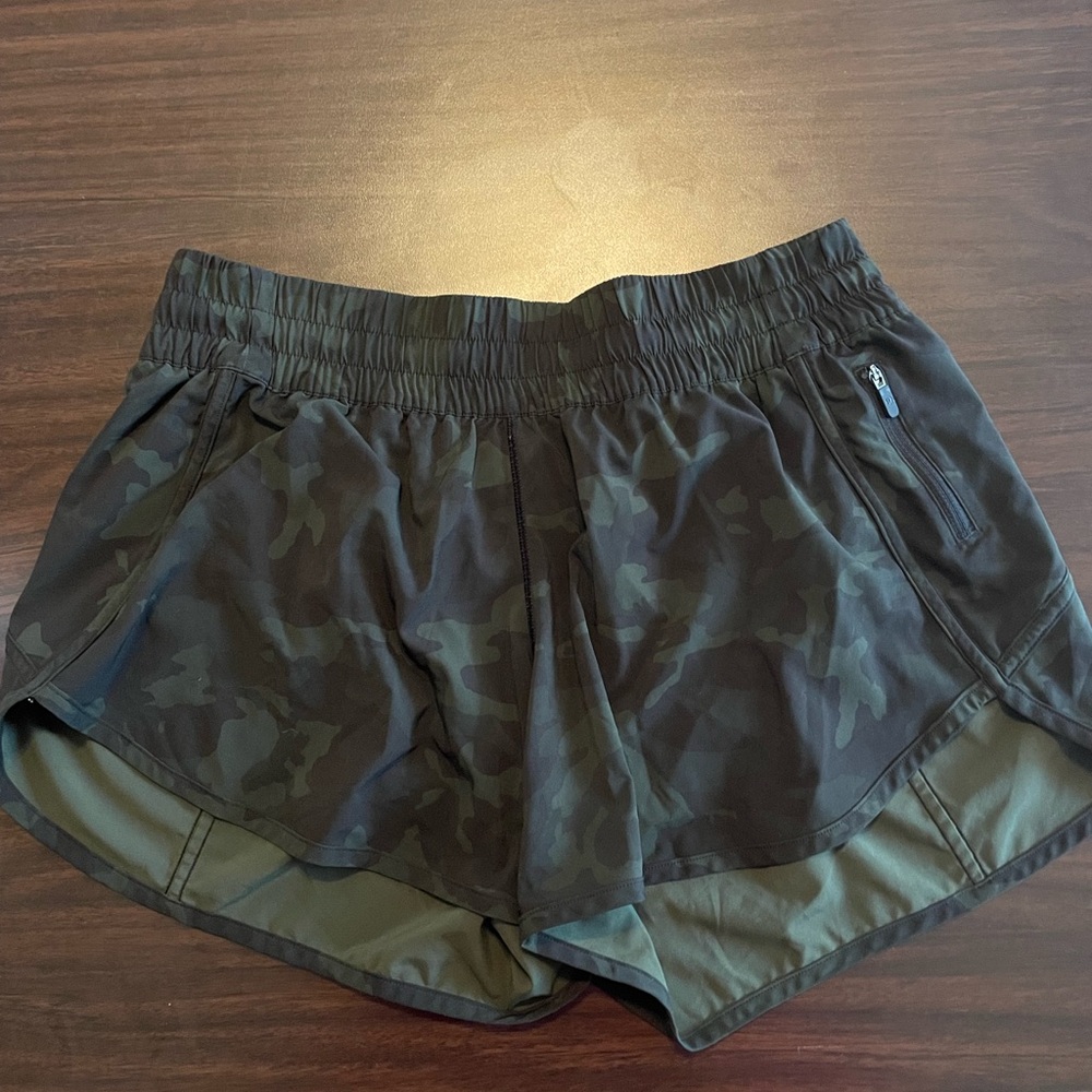 camo tracker shorts